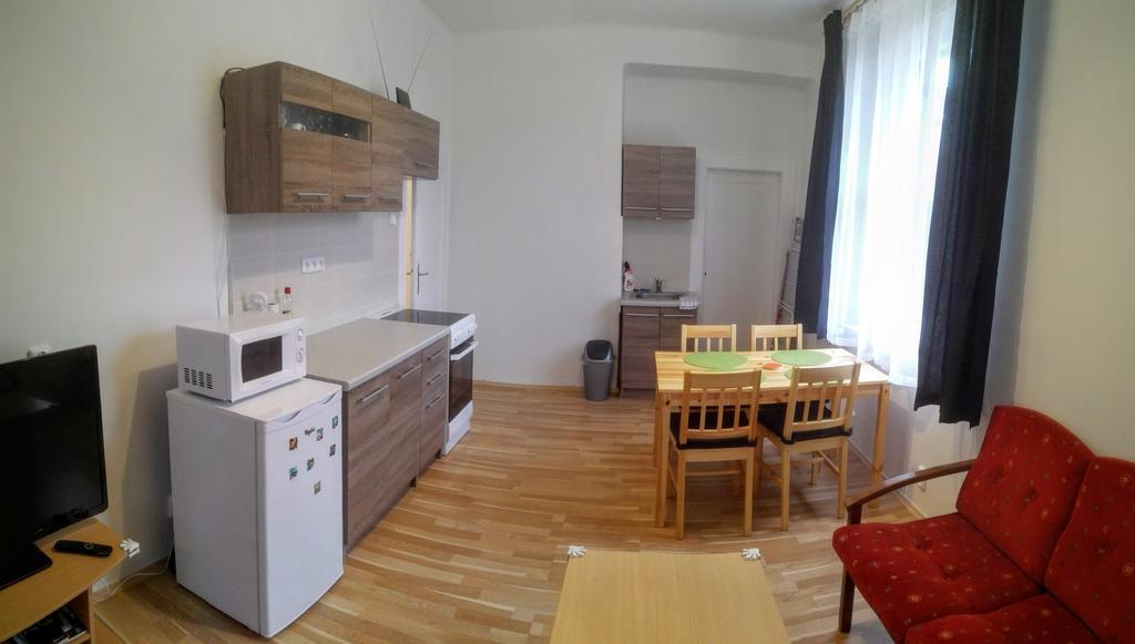 Jezerka Apartments Prague Exterior photo