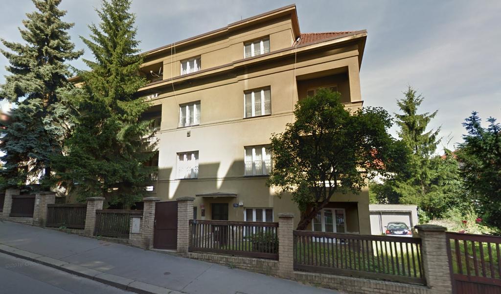 Jezerka Apartments Prague Exterior photo