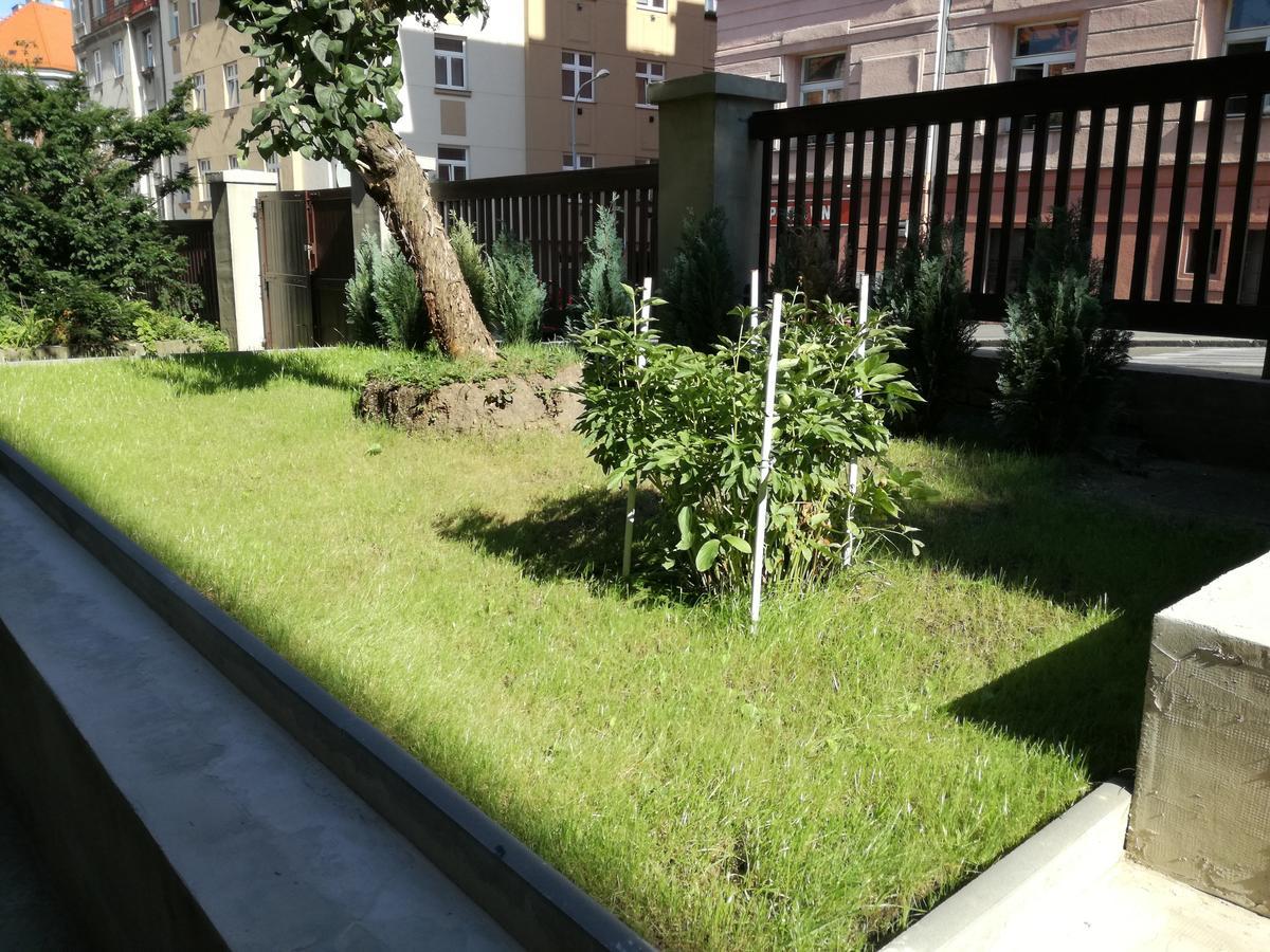 Jezerka Apartments Prague Exterior photo