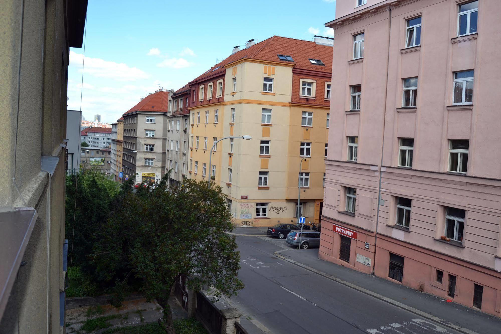 Jezerka Apartments Prague Exterior photo